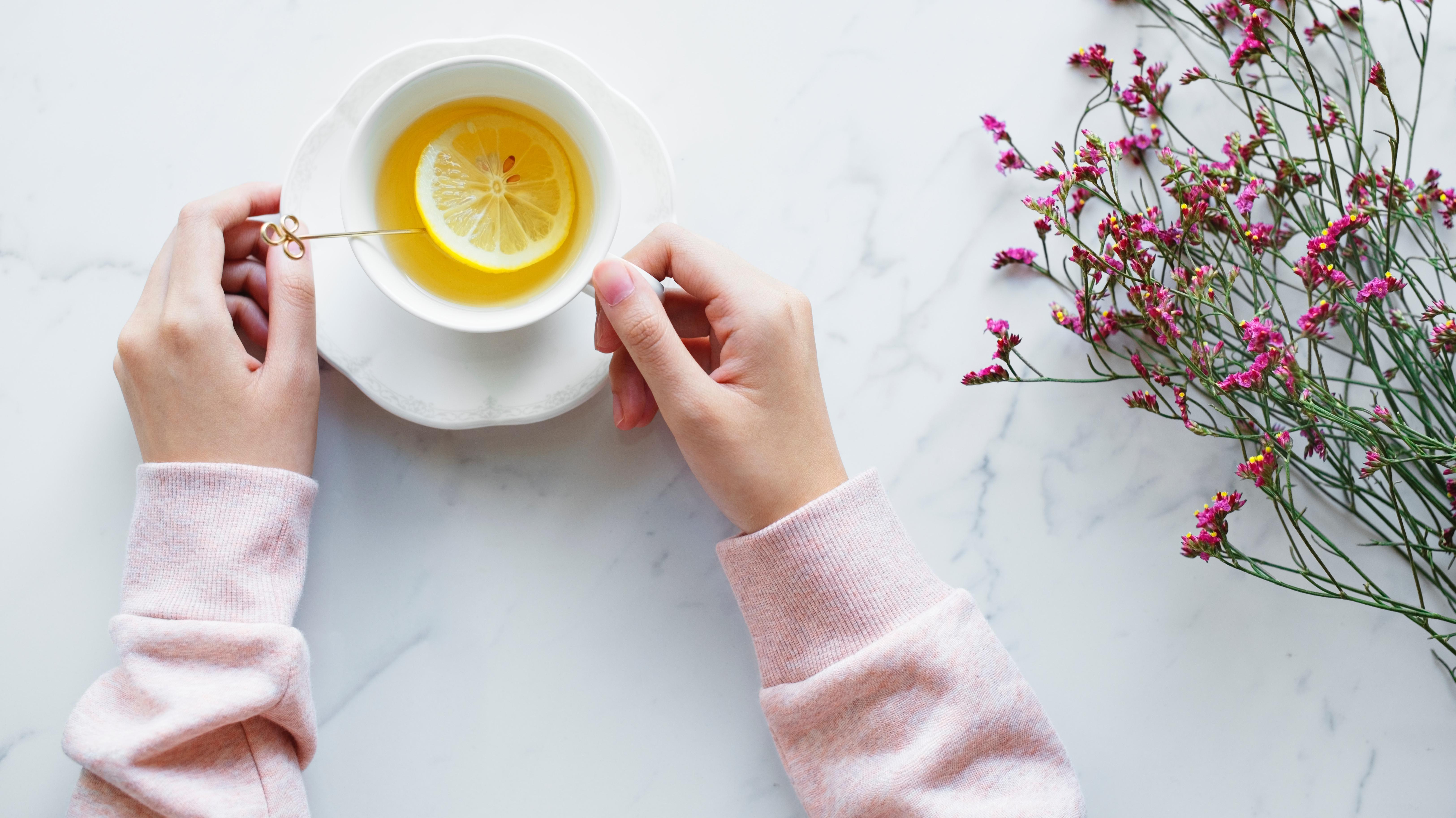 Какие заболевания можно определить по состоянию рук: неожиданные данные