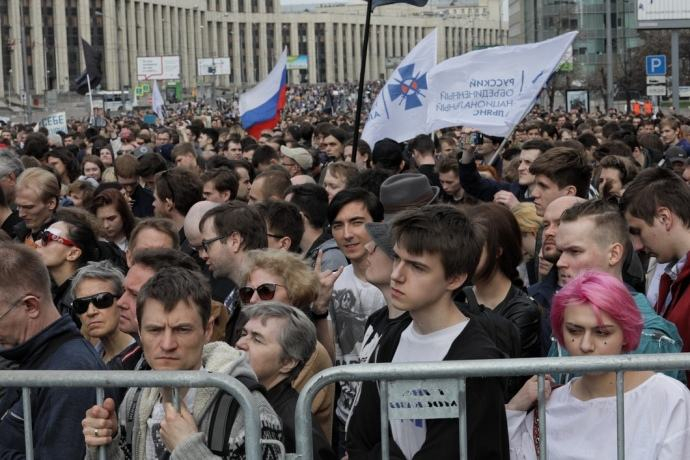 "Долой царя": кто пришел на митинг против запрета Telegram в России