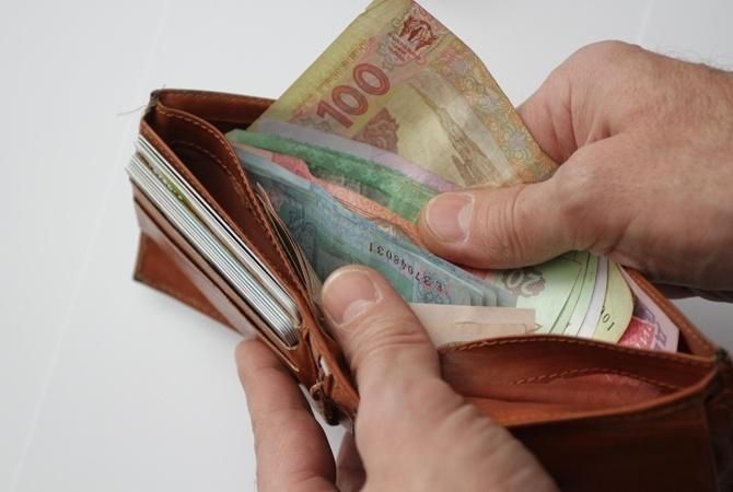 Коли в Україні влада підвищить мінімальну зарплатню, – оцінка експерта