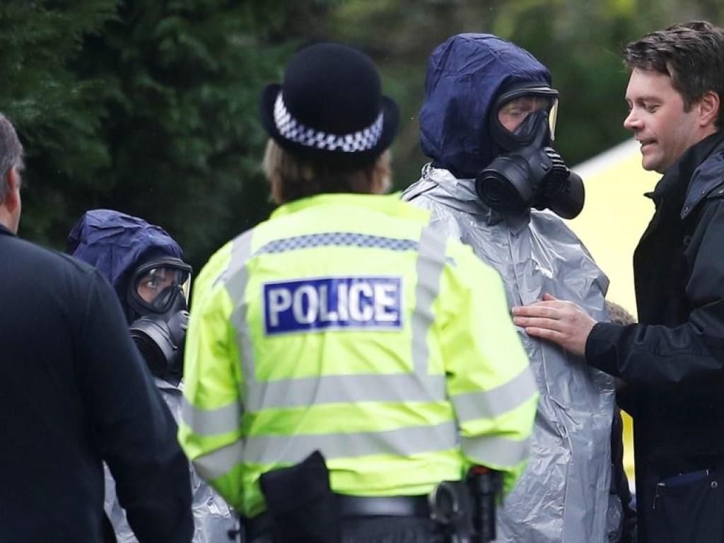 В Британии до сих пор не установили подозреваемых в отравлении Скрипаля В Британии до сих пор не установили подозреваемых в отравлении Скрипаля