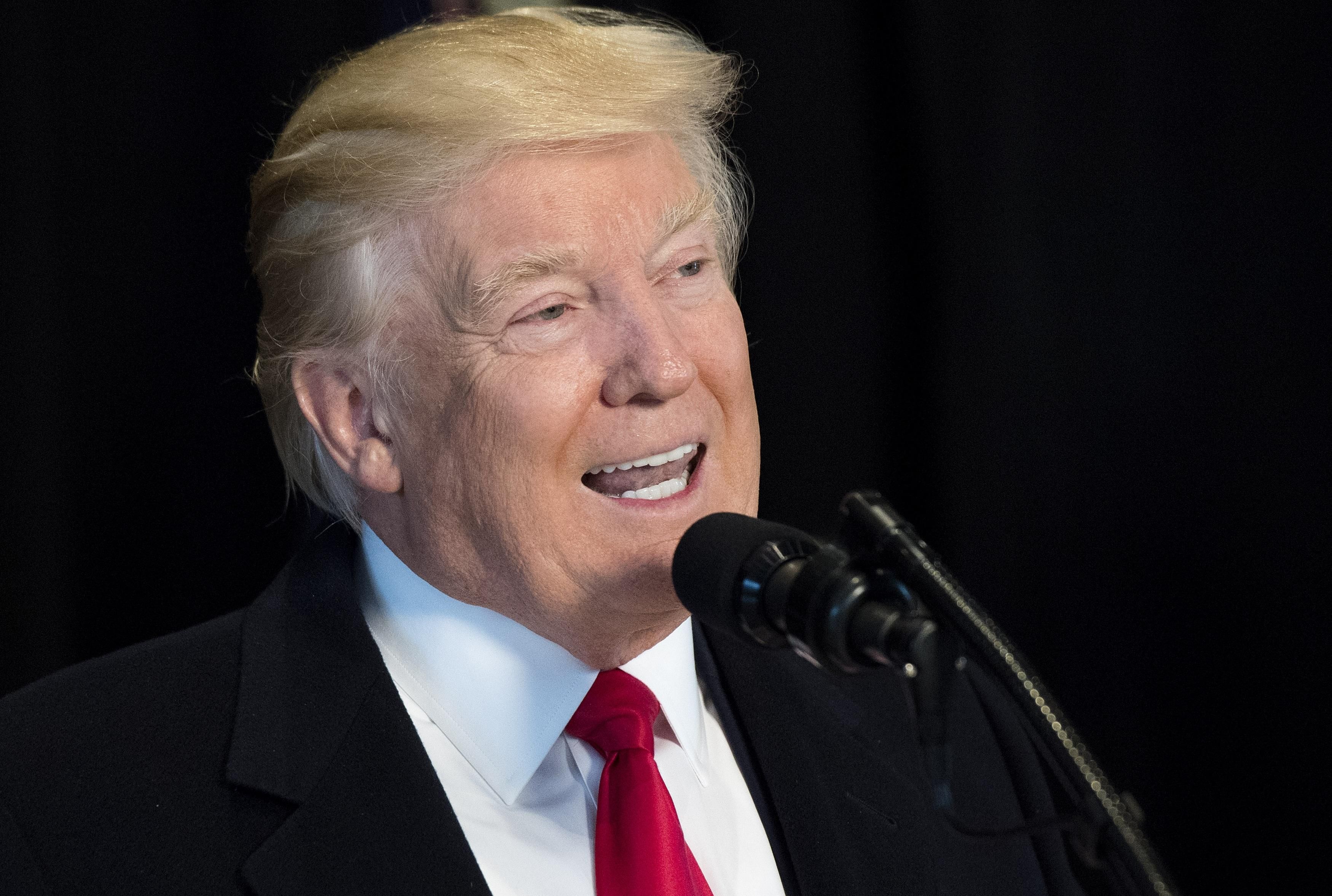 Трампа висунули на Нобелівську премію миру Трампа висунули на Нобелівську премію миру