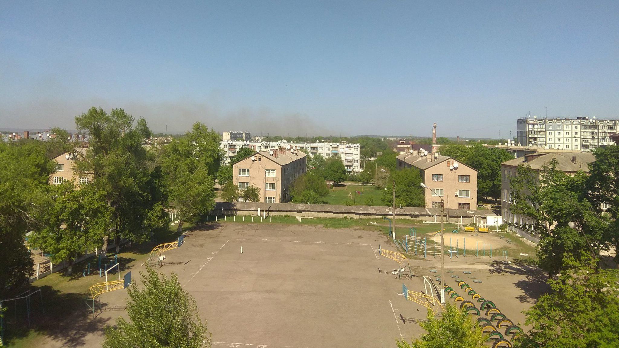 Взрывы в Балаклее 3 мая 2018: горит склад снарядов - видео Взрывы в Балаклее 3 мая 2018: горит склад снарядов - видео