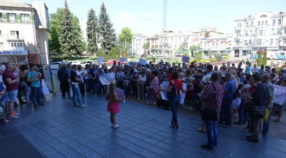 Те, що влада ігнорує права переселенців змушує нас виходити на мітинг, – активіст