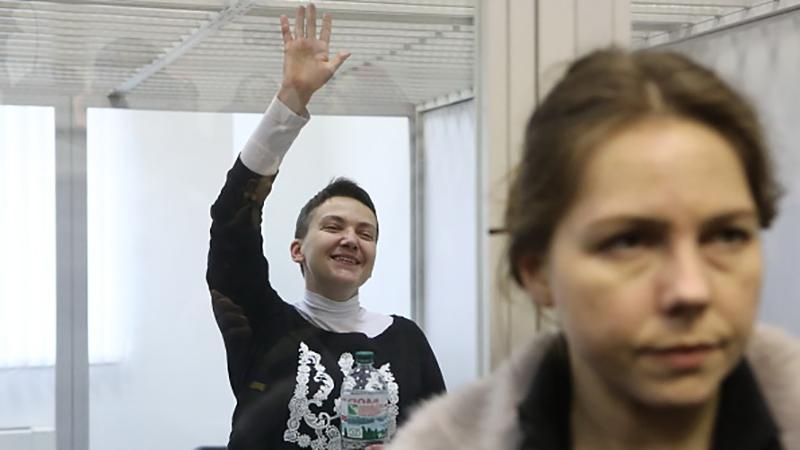 Опубликовали фото Савченко в наручниках из СИЗО