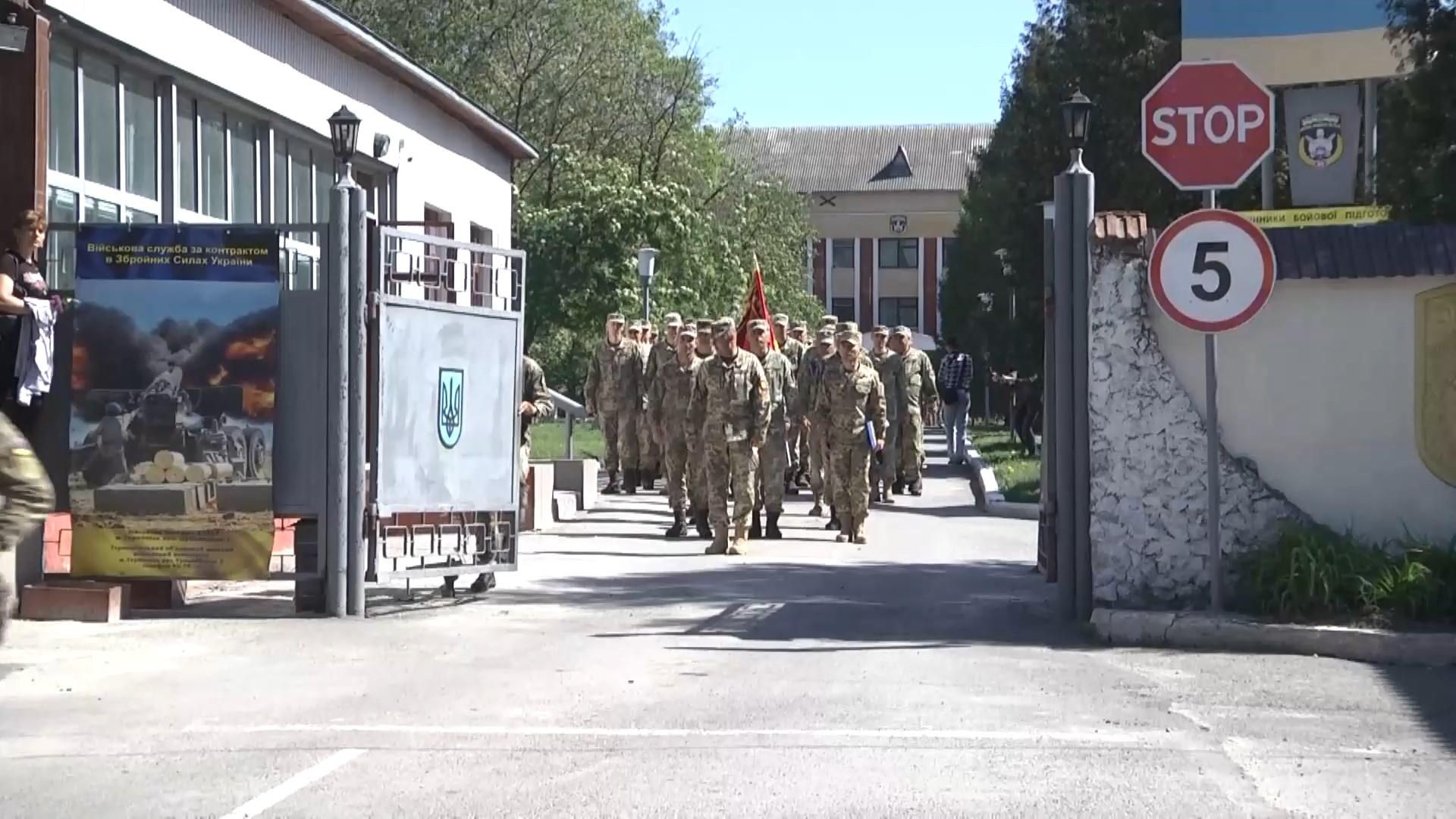 Зі Сходу повернулися бійці 44 окремої артилерійської бригади Зі Сходу повернулися бійці 44 окремої артилерійської бригади