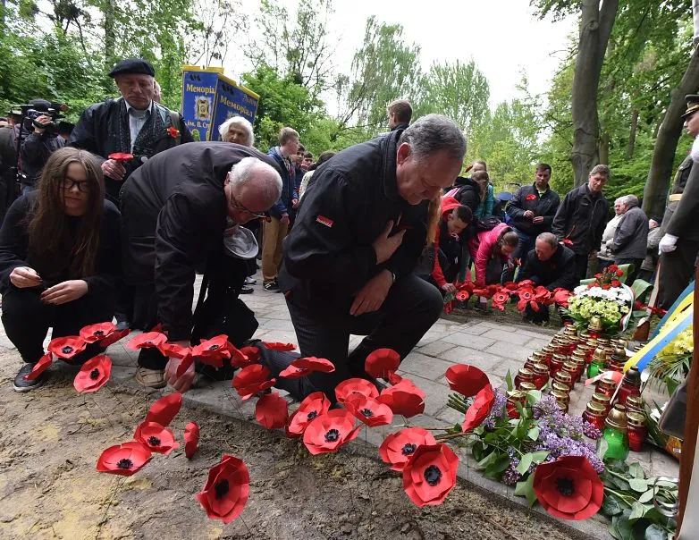 8 травня, День пам'яті та примирення, День перемоги, Друга світова війна, історія 8 травня, День пам'яті та примирення, День перемоги, Друга світова війна, історія