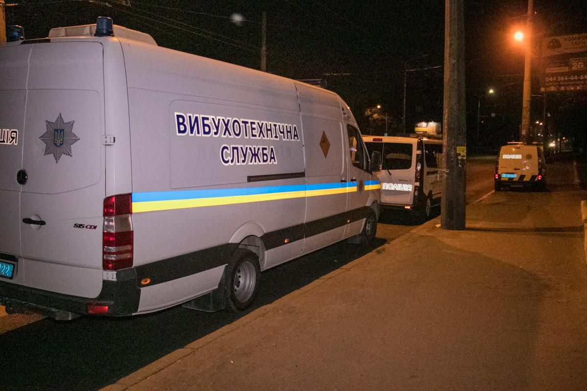 Нічний вибух у Києві: з’явились деталі і фото Нічний вибух у Києві: з’явились деталі і фото