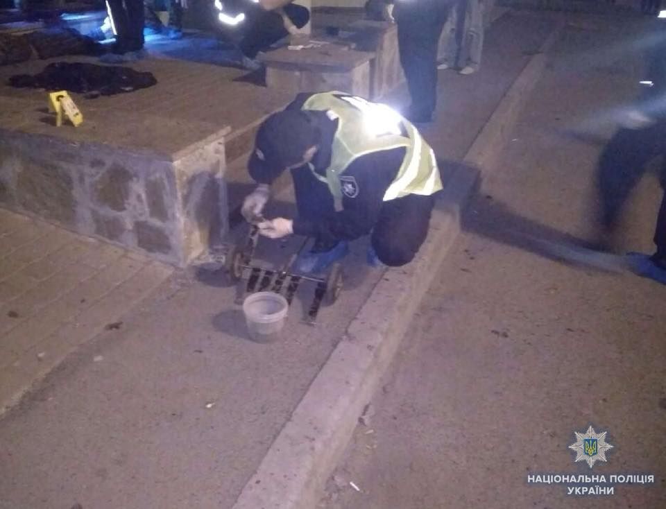 Новые детали ночного взрыва в Киеве: погибший мог быть военным Новые детали ночного взрыва в Киеве: погибший мог быть военным