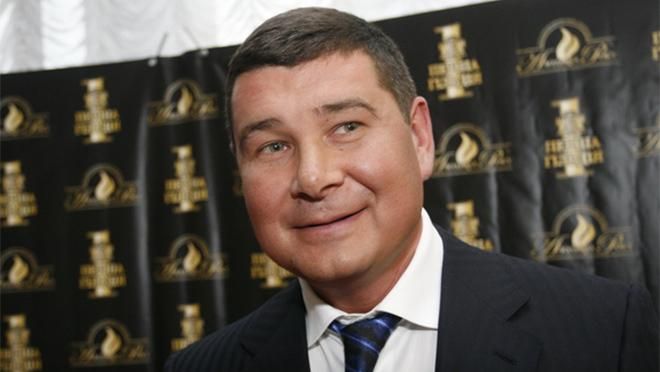 Суд отменил арест недвижимости Онищенко Суд отменил арест недвижимости Онищенко