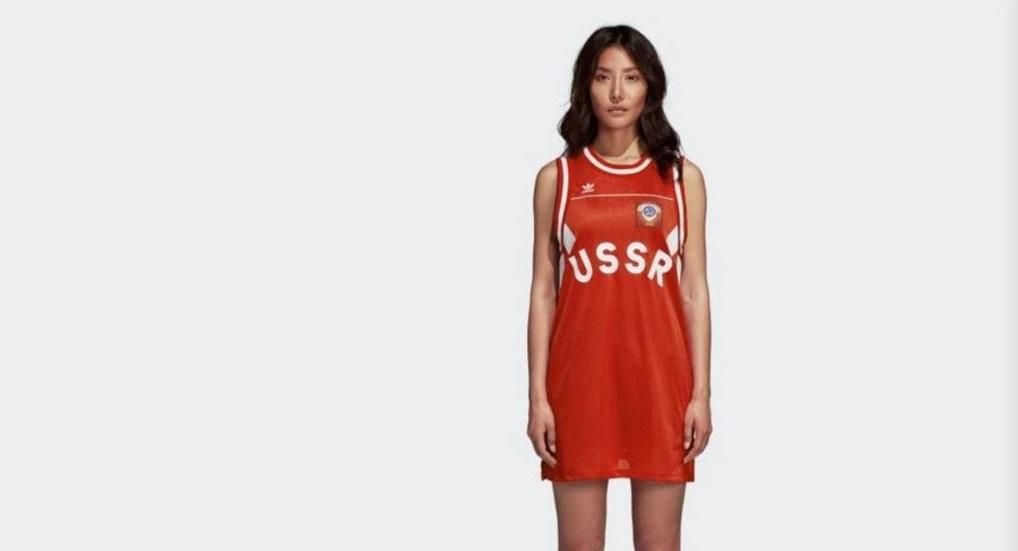 Adidas попал в международный скандал из-за "советского" платья