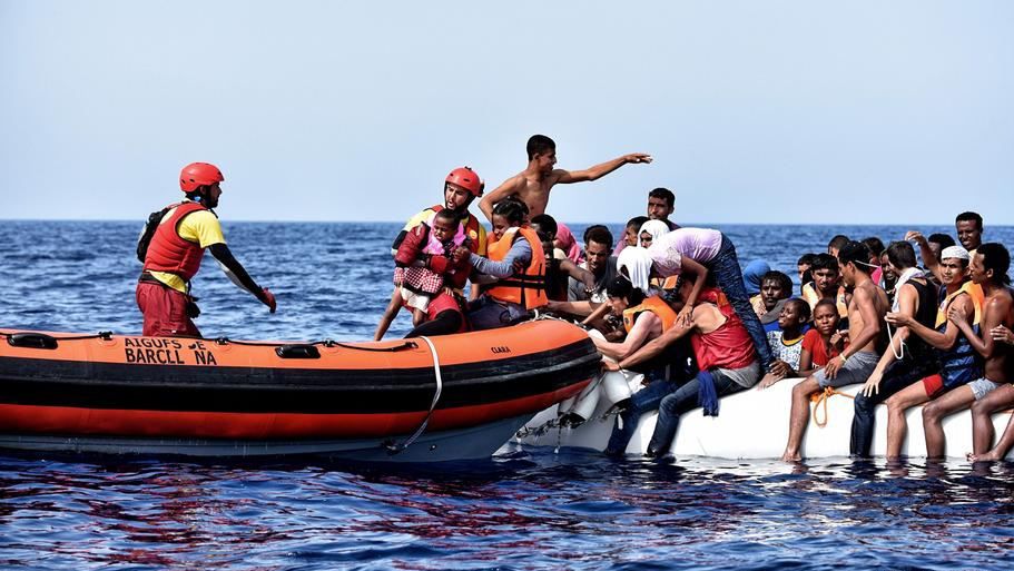 В Средиземном море близ Испании спасли почти 500 мигрантов