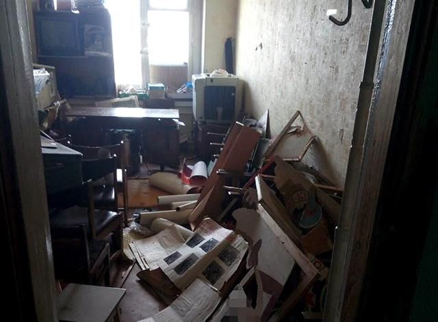 В Харькове "Национальный корпус" разгромил офис пророссийской организации: фото