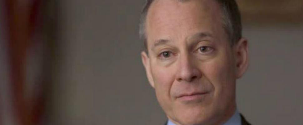 Генеральный прокурор Нью-Йорка ушел в отставку из-за обвинения в нападении на женщин