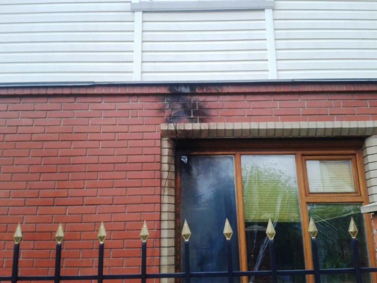 У Черкасах через удар блискавки загорівся будинок У Черкасах через удар блискавки загорівся будинок