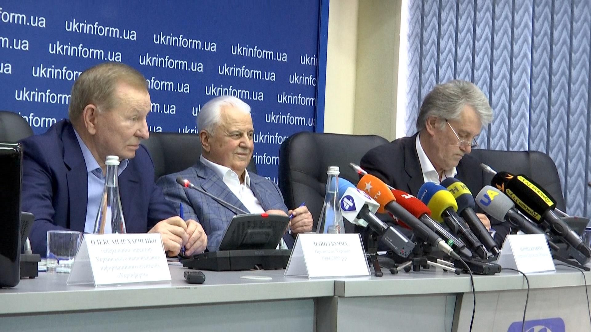 Україна – "розхристана" і "котиться від держави до території" Україна – "розхристана" і "котиться від держави до території"