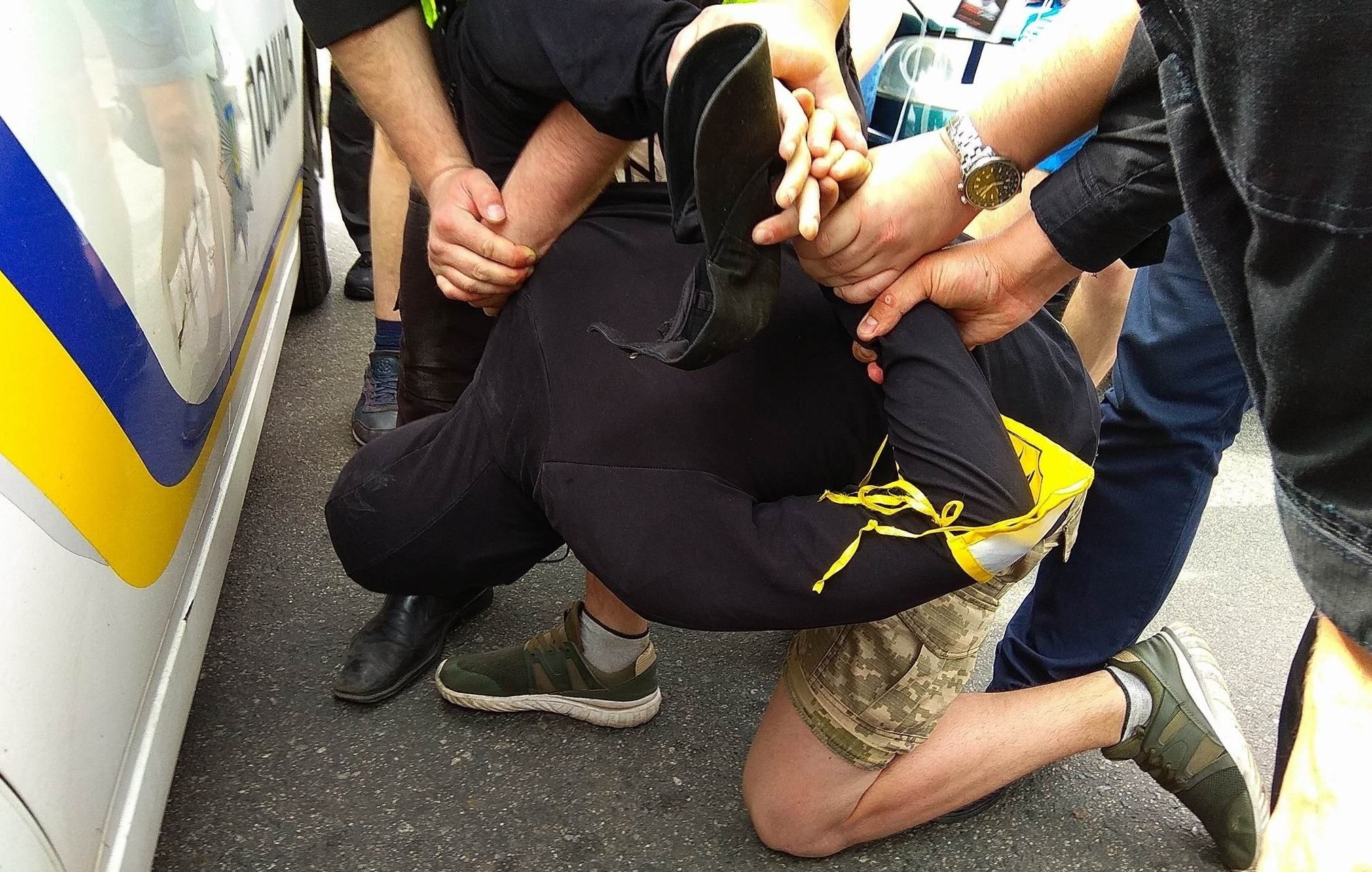 В Україні затримано десятки людей через заборонену символіку