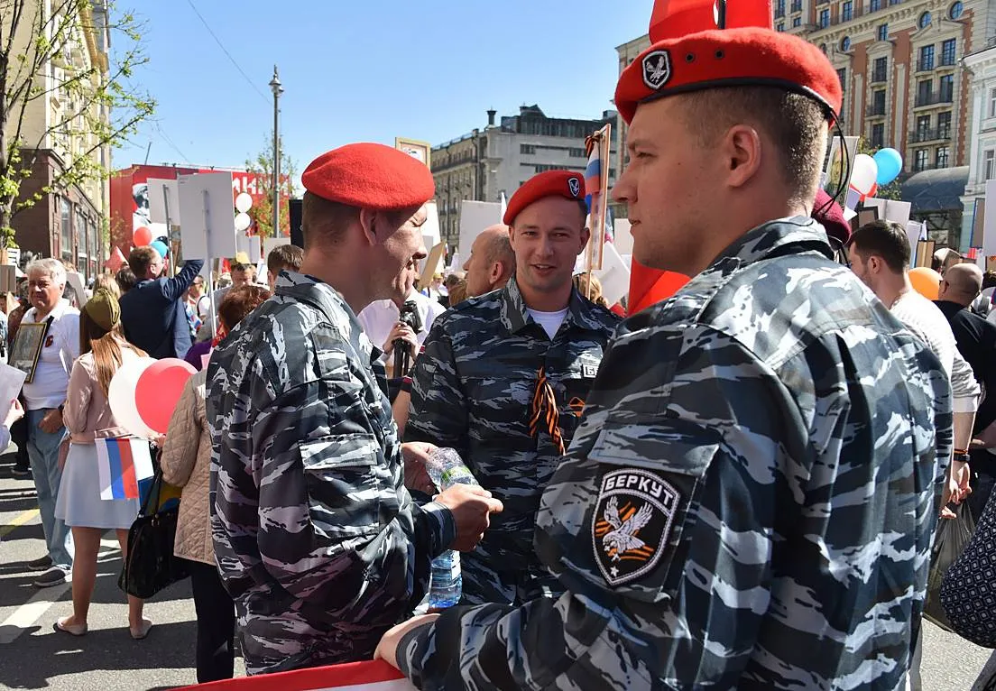 Захарченко, Москва, Росія, пропаганда, Безсмертний полк, МВС, Янукович, Беркут Захарченко, Москва, Росія, пропаганда, Безсмертний полк, МВС, Янукович, Беркут