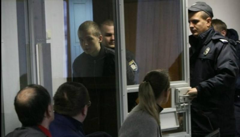 Сину нардепа Попова присудили 5 років умовно за пограбування магазину