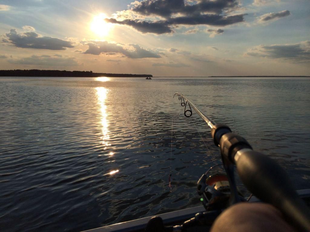 В Бердянске исчезли рыбаки: жена говорит, что их задержали пограничники РФ В Бердянске исчезли рыбаки: жена говорит, что их задержали пограничники РФ