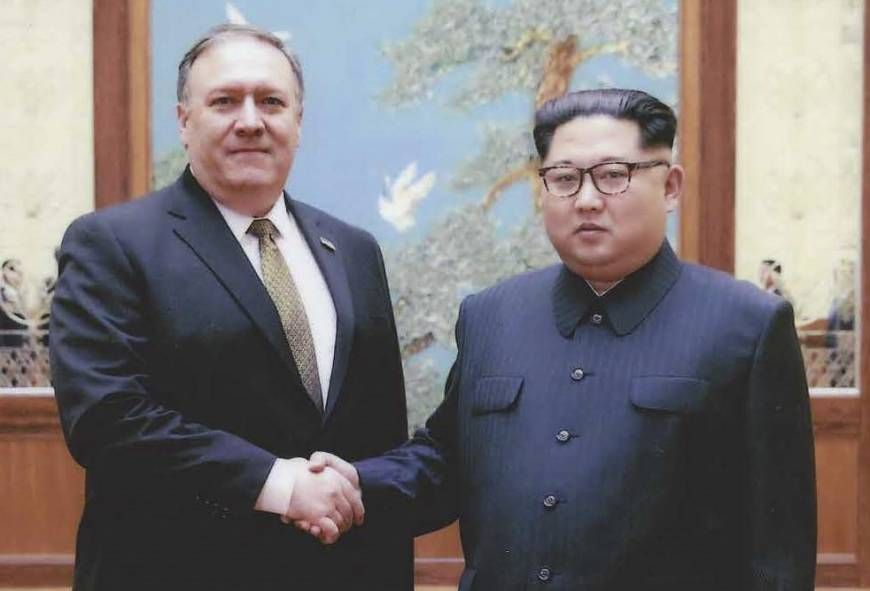 О чем Госсекретарь США Майк Помпео говорил с лидером КНДР Ким Чен Ыном