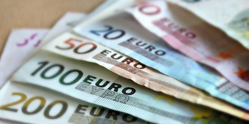 Еще одна страна заявила о готовности перехода на евро