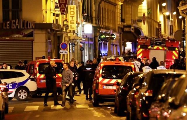 Нападение с ножом на людей в Париже: ответственность взяло "Исламское государство"