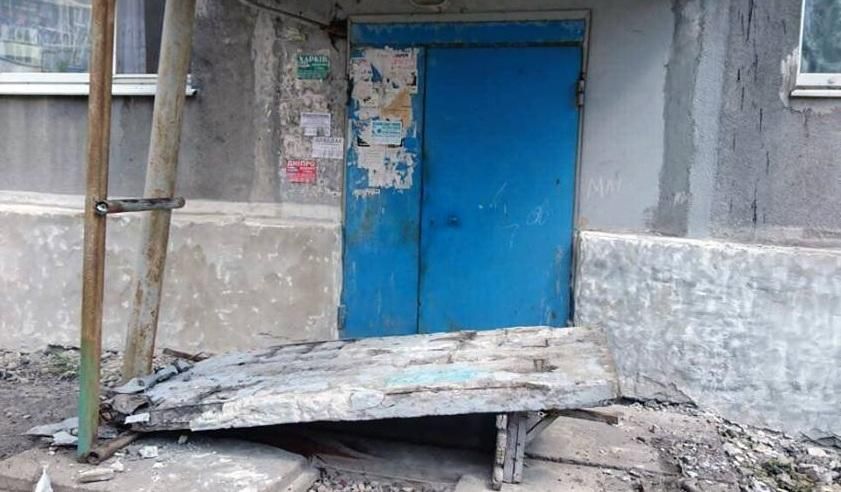 В Донецкой области на детей упала бетонная стена