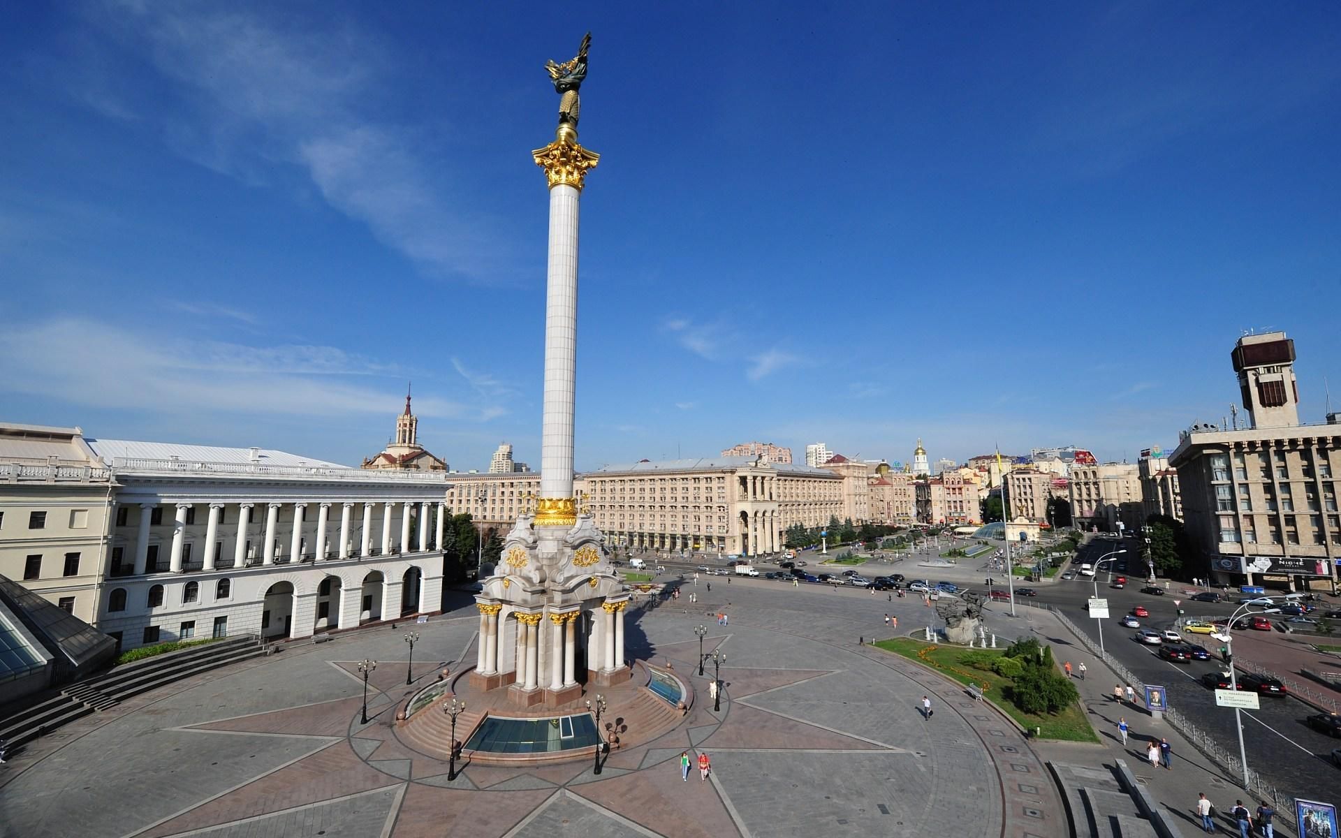 У Києві перекрили Хрещатик до кінця травня