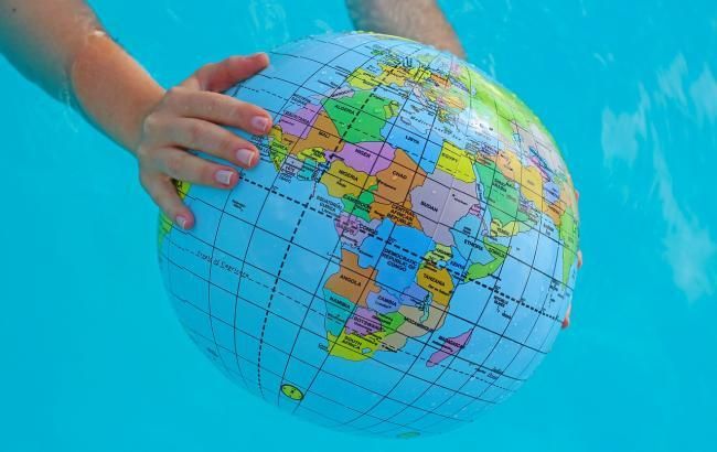 У Франції оприлюднили карту із "російським" Севастополем У Франції оприлюднили карту із "російським" Севастополем