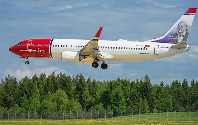 У Львові екстрено сів літак: відома причина У Львові екстрено сів літак: відома причина