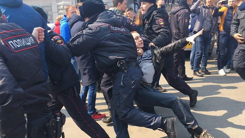 Ситуація з правами людини в Росії погіршилася за місяць до старту ЧС-2018, – Human Rights Watch