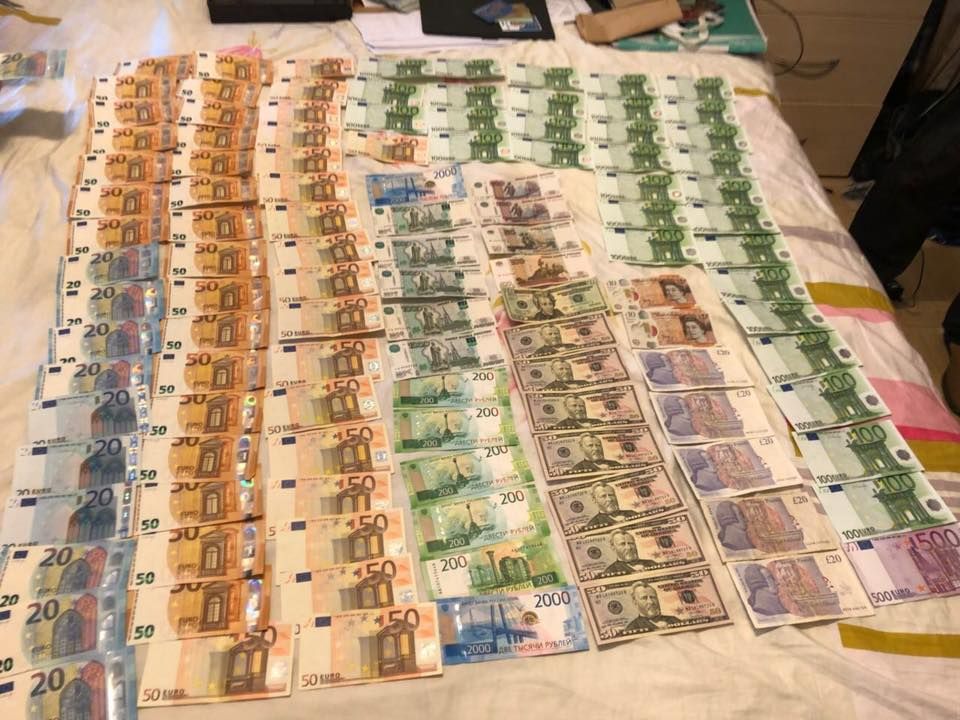 Доларові "килими" і державна зрада: Луценко повідомив деталі обшуків у "РИА Новости Украина" Доларові "килими" і державна зрада: Луценко повідомив деталі обшуків у "РИА Новости Украина"