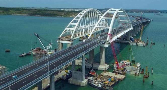 У Євросоюзі назвали мету будівництва Кримського моста Росією