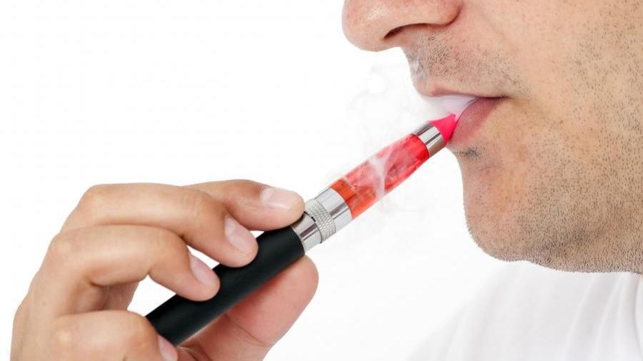 У США від вибуху електронної сигарети загинув чоловік У США від вибуху електронної сигарети загинув чоловік