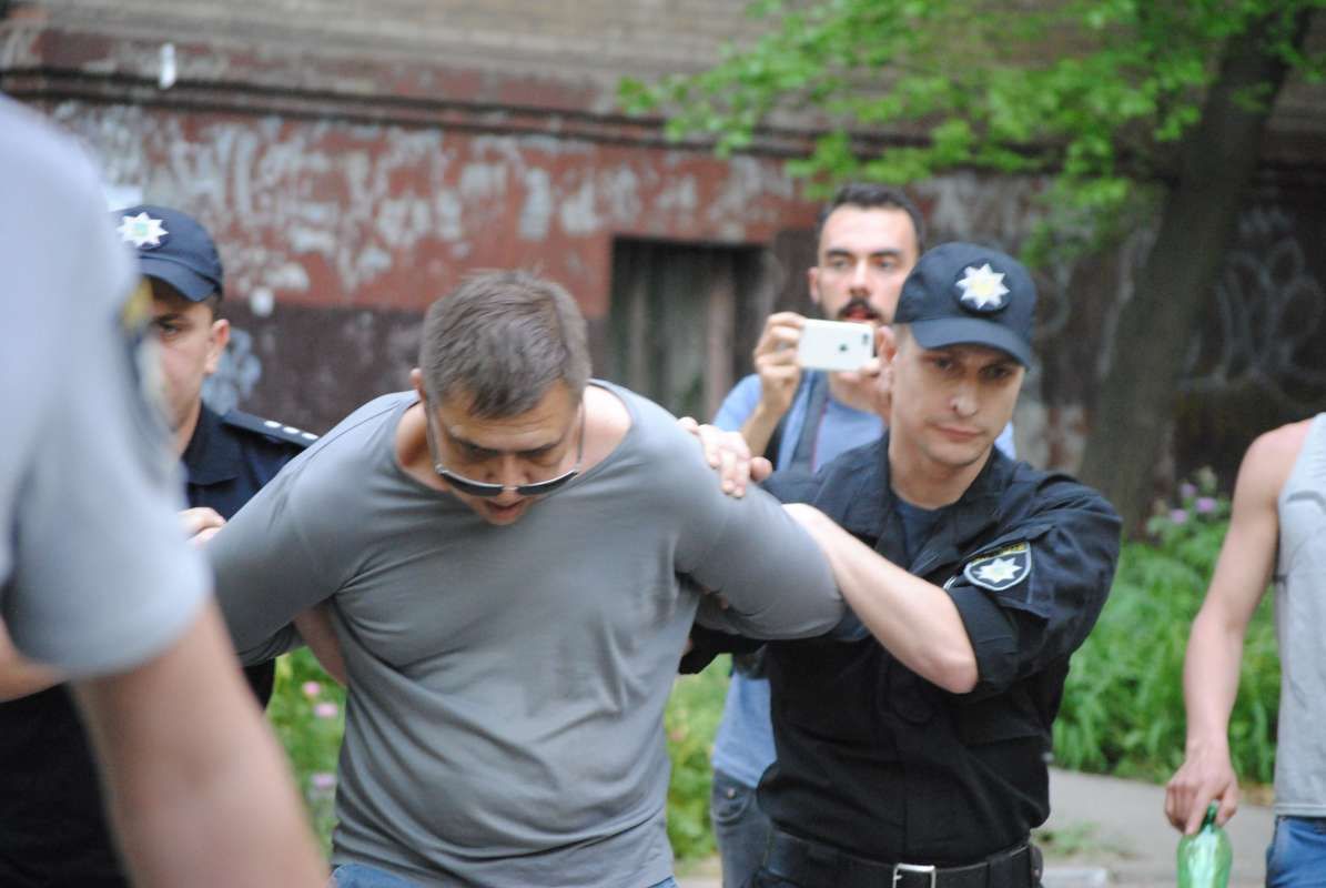 В Запорожье задержан мужчина, который бросил петарду в участников ЛГБТ-акции: есть пострадавший