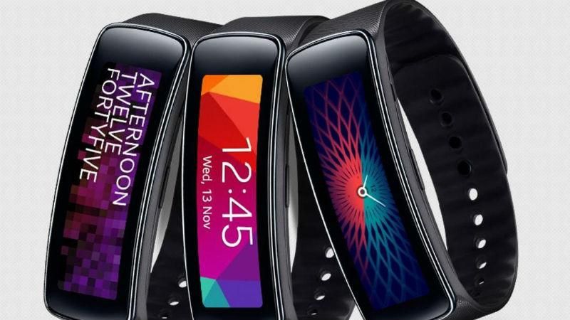 Новинка от Samsung: появилась информация о фитнес-браслете Gear Fit Plus