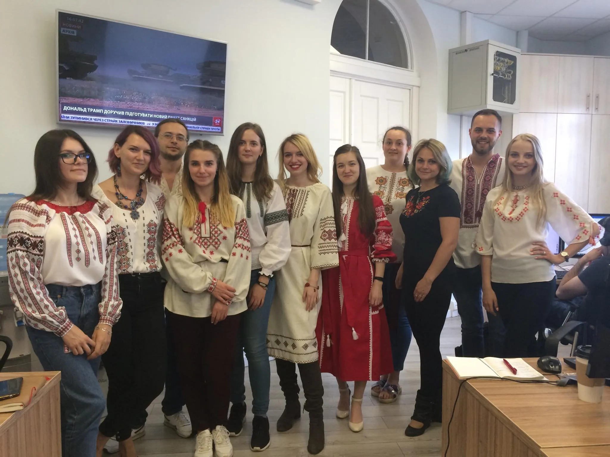 День вишиванки, Україна, 24 канал, сайт 24, свято, вишиванка День вишиванки, Україна, 24 канал, сайт 24, свято, вишиванка