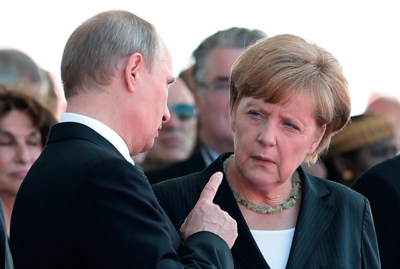 Ми стурбовані цим, – Меркель поговорить з Порошенком про затримання директора "РИА Новости"