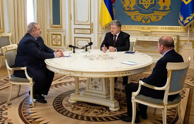 Порошенко пояснив, чому відкликав свій законопроект про позбавлення громадянства Порошенко пояснив, чому відкликав свій законопроект про позбавлення громадянства