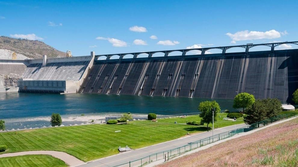 Потужний прорив греблі у Колумбії: евакуйовано десятки тисяч людей (відео) Потужний прорив греблі у Колумбії: евакуйовано десятки тисяч людей (відео)