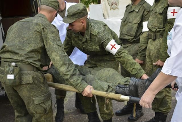 Украинский военный подорвался на неизвестном устройстве на Донбассе