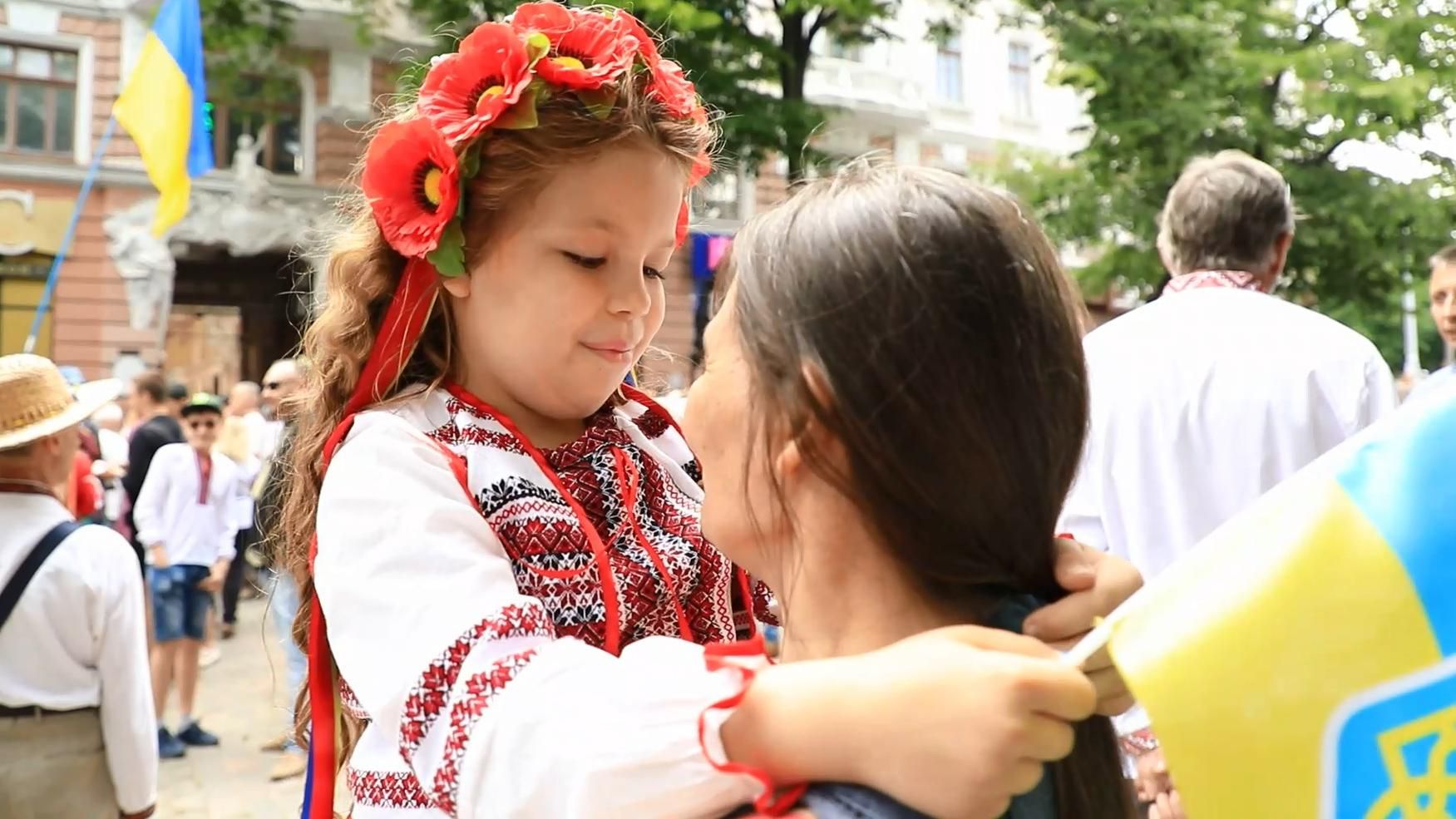 Мегамарш вишиванок в Одесі: колоритні фото та відео