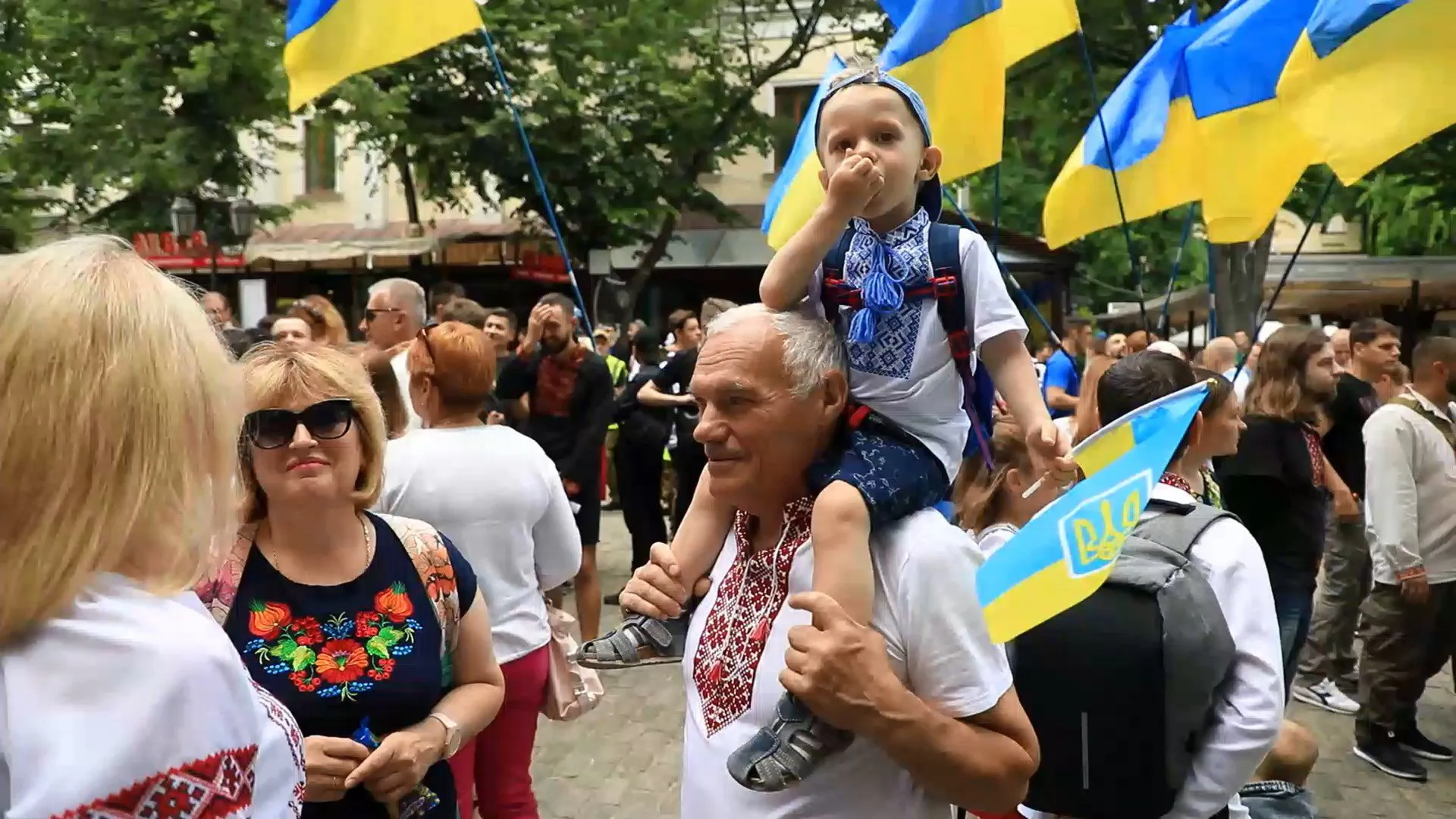 Мегамарш вишиванок в Одесі 2018