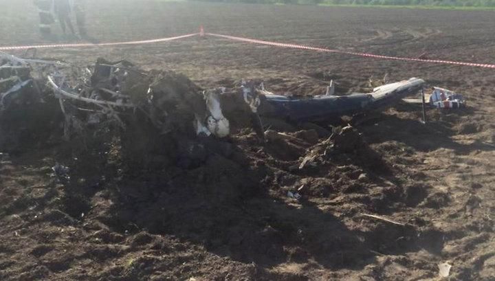 У Росії літак розвалився під час посадки: є жертви 