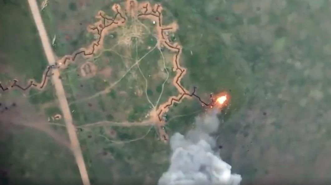Українські військові знищили ворожу БМП на Донбасі: яскраве відео