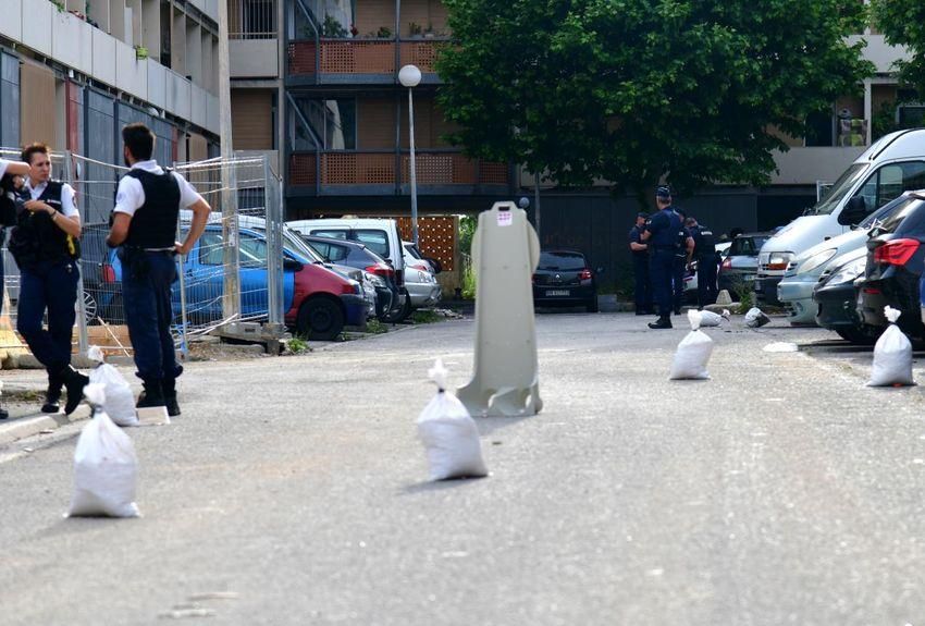 Перестрелка в Марселе: неизвестные открыли огонь из автоматов