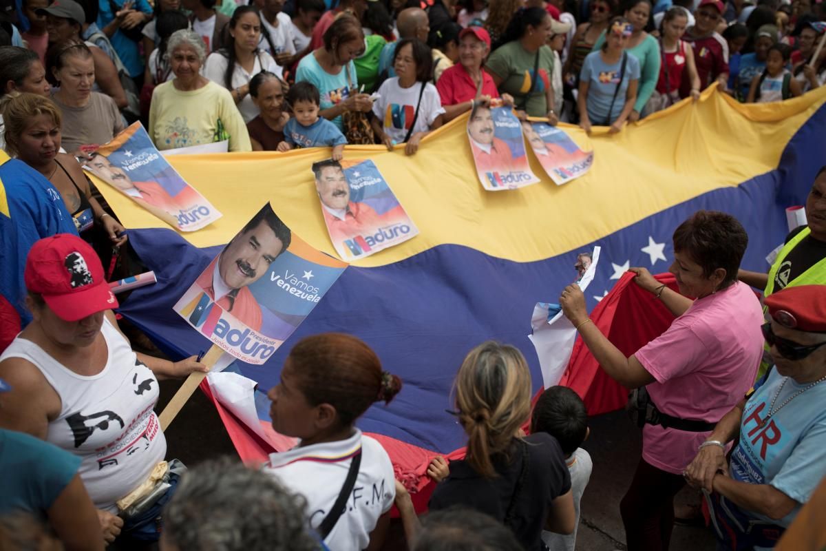 14 стран отзовут своих послов из Венесуэлы из-за президентских выборов