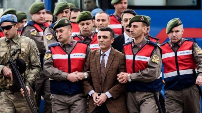 У Туреччині 104 екс-офіцери отримали довічне ув'язнення
