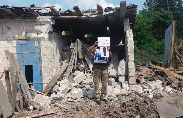 Проросійські бойовики знову вдарили по мирному Зайцевому: є постраждалі та фото руйнувань