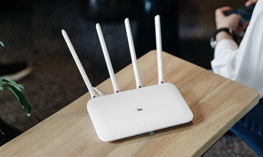 Xiaomi представила мощный роутер Mi Router 4: цена приятно удивляет Xiaomi представила мощный роутер Mi Router 4: цена приятно удивляет